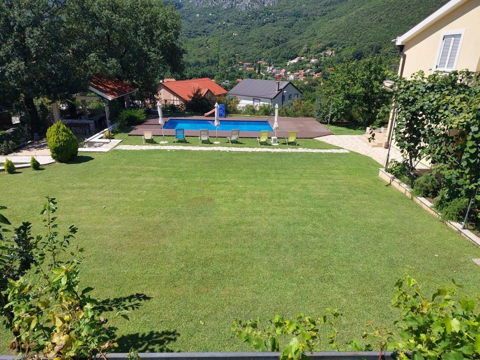Kuti Villa, Pool And Relax For 12 Persons מראה חיצוני תמונה