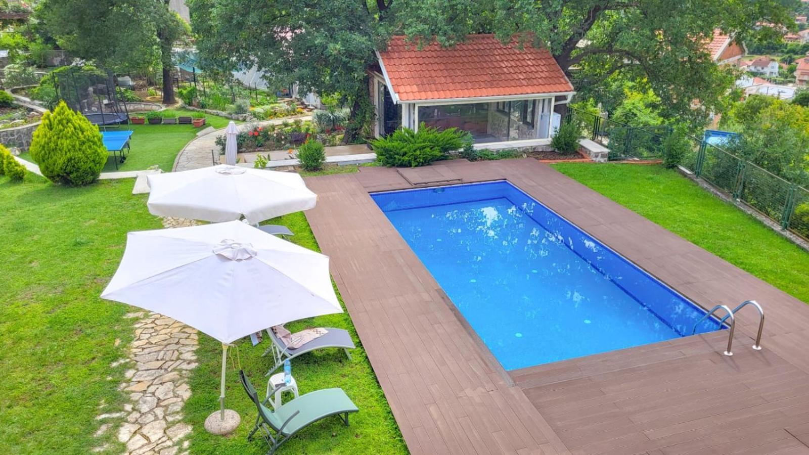 Kuti Villa, Pool And Relax For 12 Persons מראה חיצוני תמונה