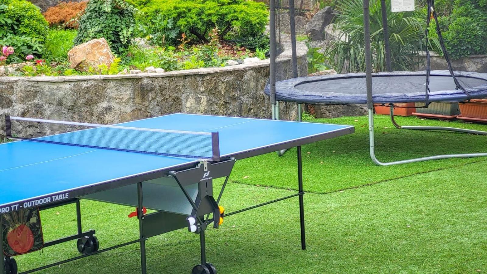 Kuti Villa, Pool And Relax For 12 Persons מראה חיצוני תמונה