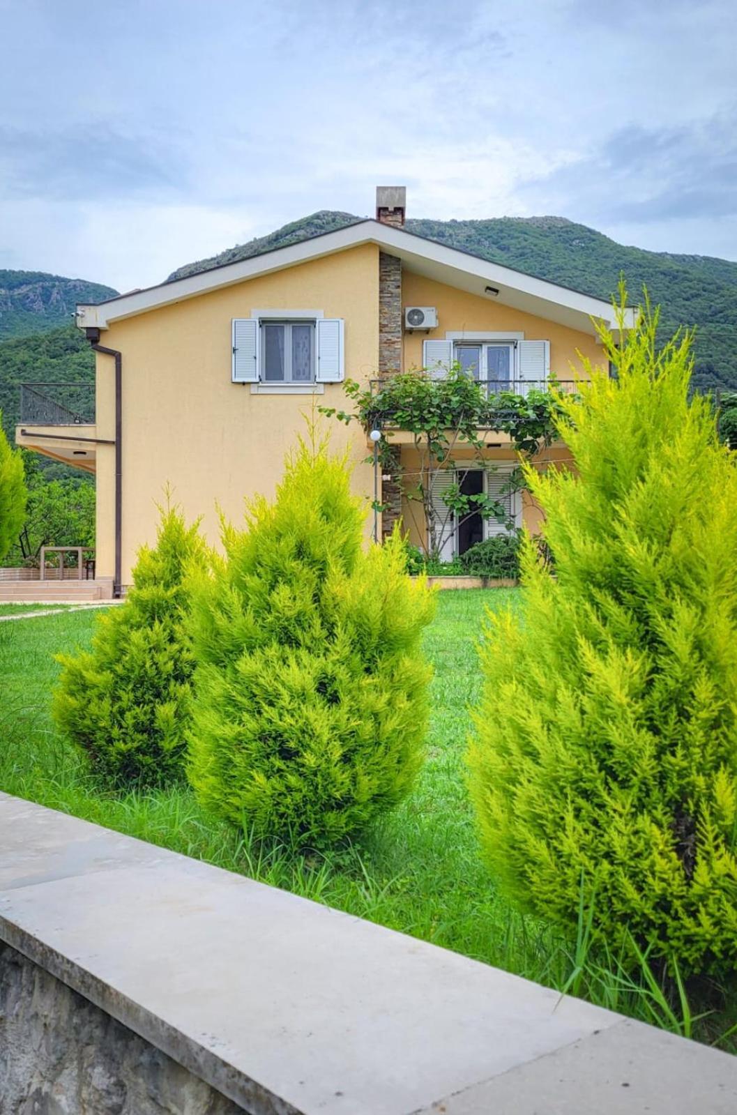Kuti Villa, Pool And Relax For 12 Persons מראה חיצוני תמונה